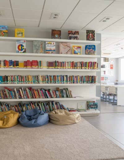 Biblioteca y sitio de estudo colegio privado e internacional Liceo Europeo