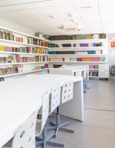 Biblioteca y sitio de estudo colegio privado e internacional Liceo Europeo